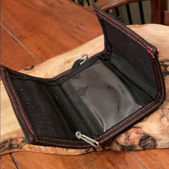 Marvel Avengers Age of Ultron Light Up Wallet - Picture 2 of 8